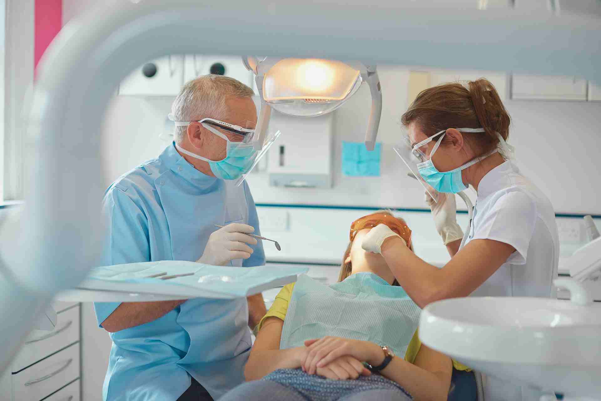 Dentist in Shafter, CA